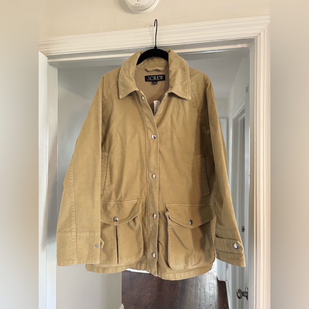NWT J.CREW Broken In Brushed Chino
Corduroy Collar Barn Jacket in Beige
Size S